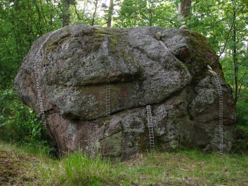 Escape Routes for the Smallest Ones 2016